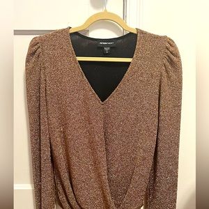 Fifteen Twenty Metallic Gold Blouse. Excellent condition,like new! Medium